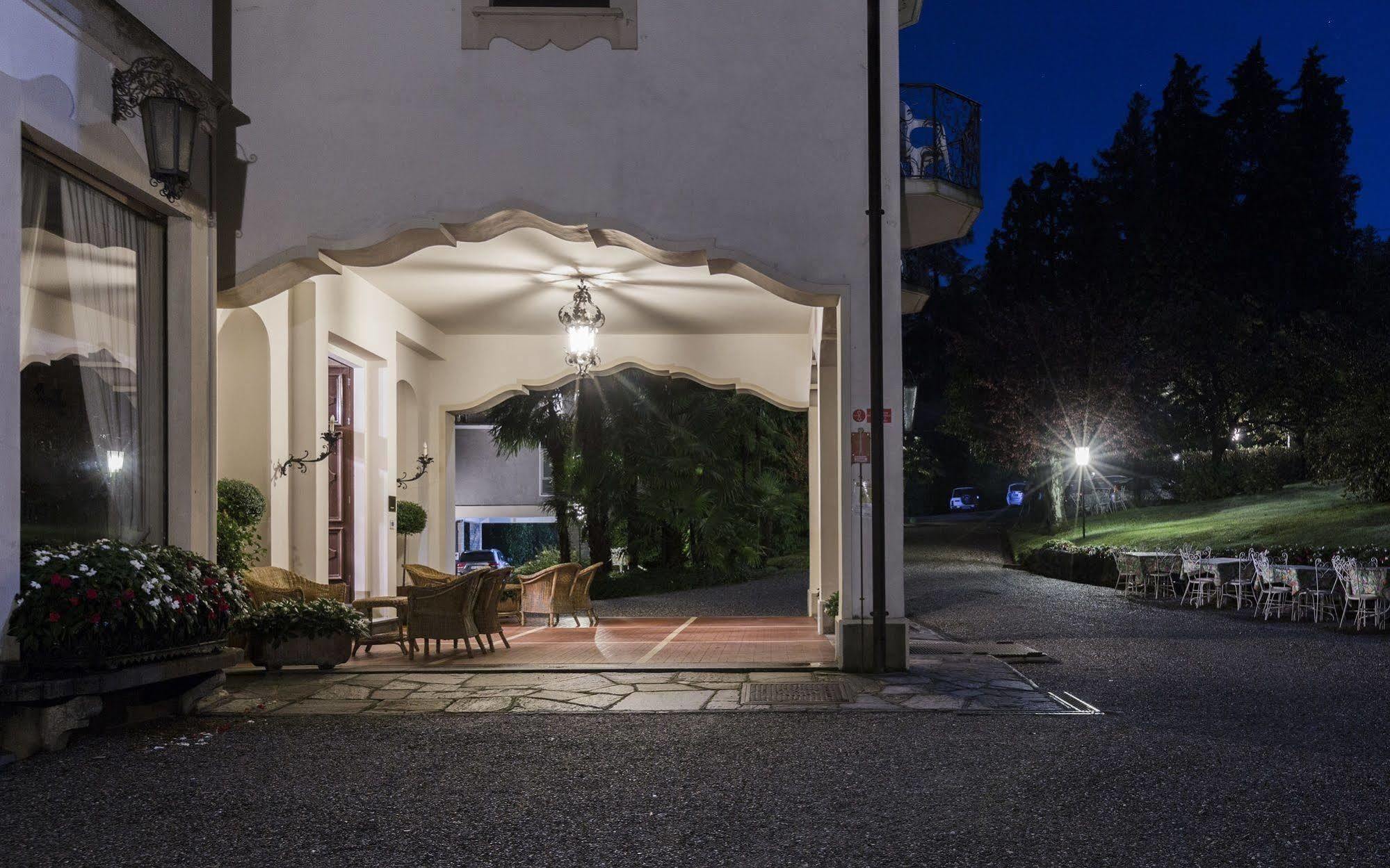 Du Parc Hotel Lake Maggiore ภายนอก รูปภาพ