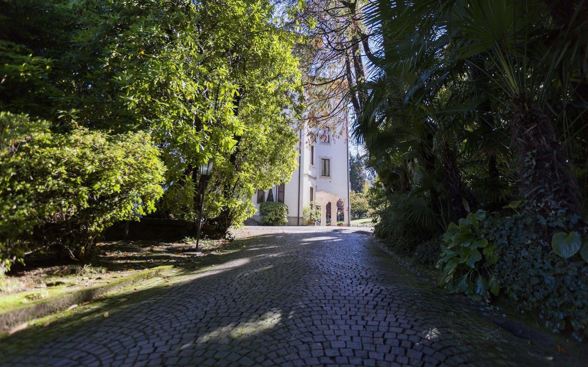 Du Parc Hotel Lake Maggiore ภายนอก รูปภาพ