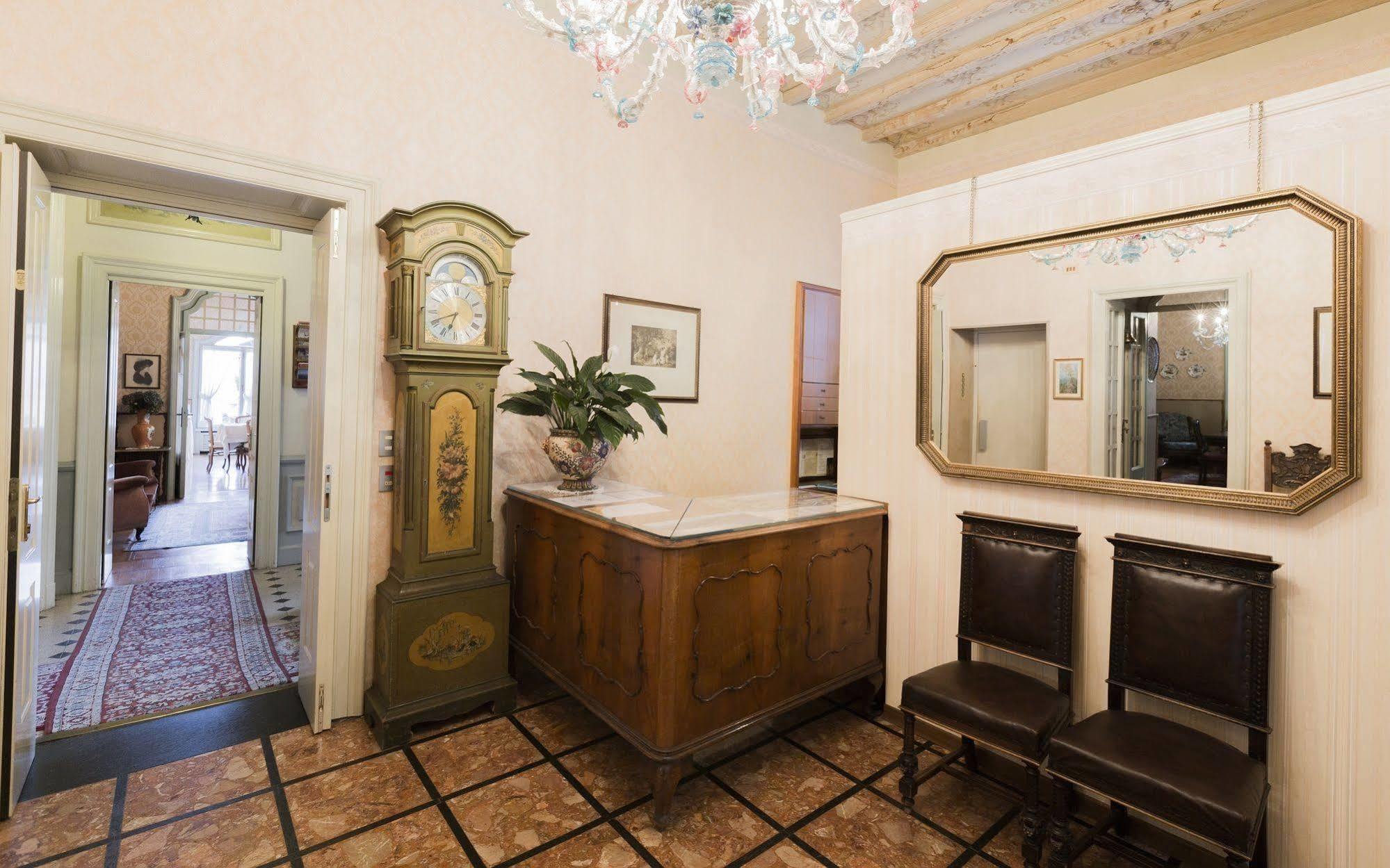 Du Parc Hotel Lake Maggiore ภายนอก รูปภาพ